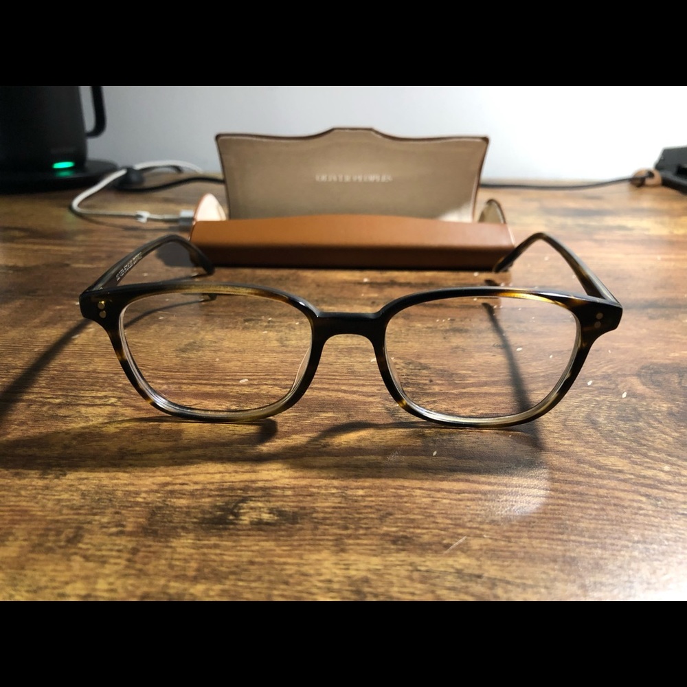 Oliver Peoples